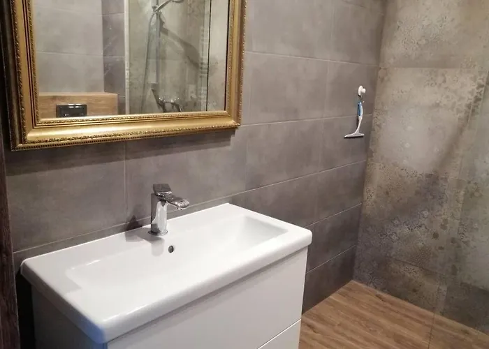 شقة Komfortowy Dla Turystow I Pracownikow *